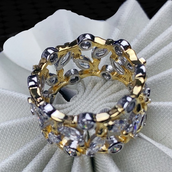 Two Tone Cubic Zirconia Eternity Ring Size 7 Round Marquise Bezel Vine Ring - Picture 13 of 16
